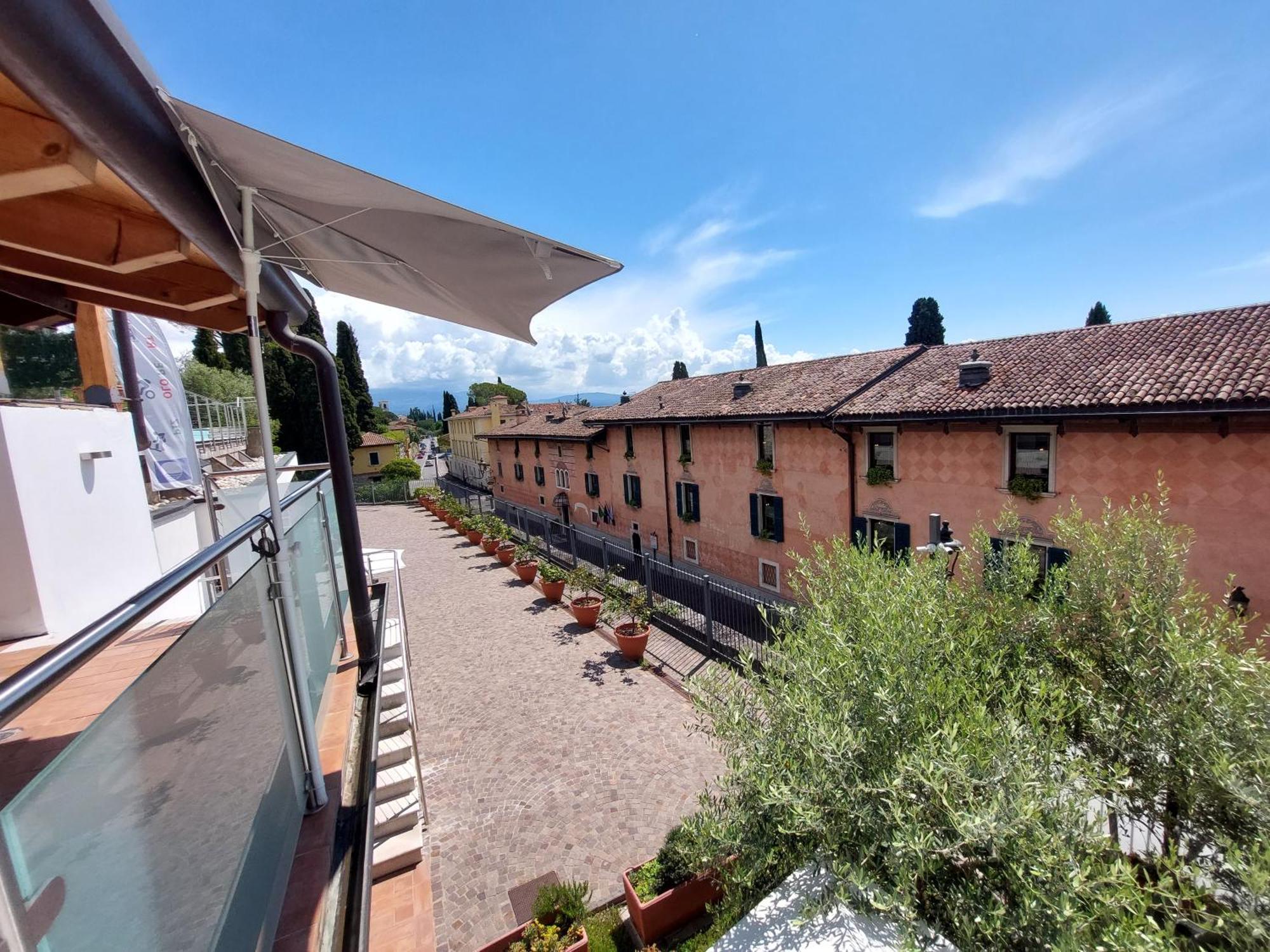 Pizzocolo Resort Fasano Gardone Riviera Luaran gambar
